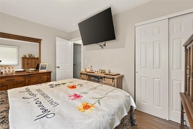 Welcome to 20 Flamingo Dr in Gates, fully renovated ranch-style - photo 29