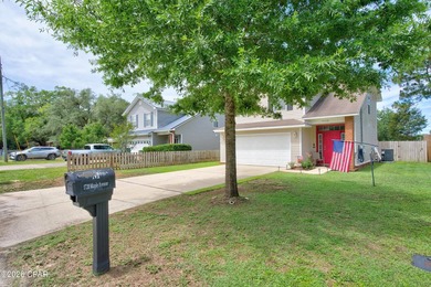 Welcome home to this inviting 3-bedroom, 2.5-bath property - photo 30