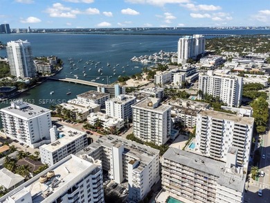 A South Beach condo that checks all the boxes. This 700 sq ft, 1 - photo 30