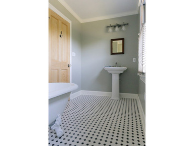 Come and visit 1 Jefferson Street in Onancock, Va. 10% reduction - photo 33