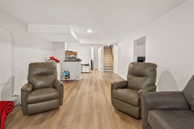 Welcome to 20 Flamingo Dr in Gates, fully renovated ranch-style - photo 36