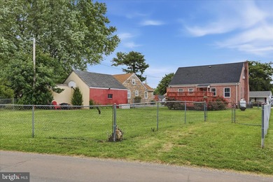 PRICE IMPROVEMENT! Welcome home to 605 Stockton Rd in Front - photo 8