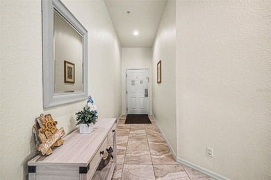 Welcome to your turnkey getaway at Bahama Bay Resort & Spa. This - photo 4