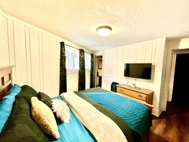 Location, convenience, and proven rental potential all come - photo 4
