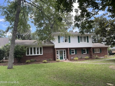 Lake Home For Sale in Trent Woods, North Carolina