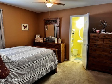You won't want to miss out on this beautiful well maintained - photo 11