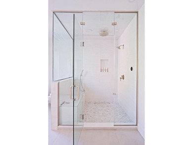 391 Manhattan Avenue A masterfully renovated South Harlem - photo 12