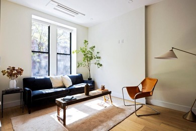 391 Manhattan Avenue A masterfully renovated South Harlem - photo 14