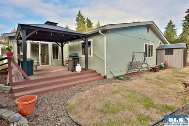 Welcome to your serene retreat in Parkwood Estates, a peaceful - photo 30