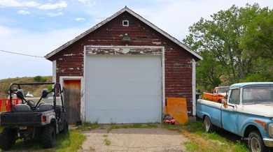 Enjoy country living just minutes from Glendive on this unique - photo 41