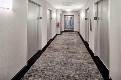 SUPER PRICE for this 1046 square foot apartment!!! Grab 5P