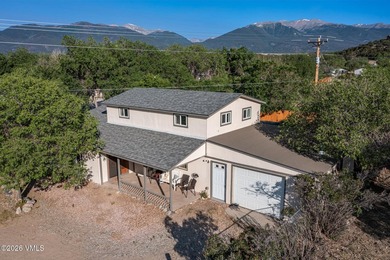 Situated 5 minutes from downtown Buena Vista, CO, this clean and - photo 1