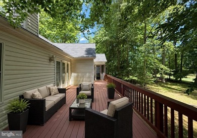 Live where you would want to vacation in this resort style - photo 2