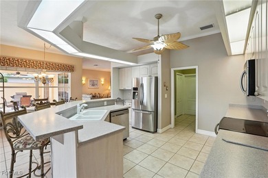 WELCOME TO A SUN-DRENCHED RETREAT IN ONE OF CAPE CORAL'S MOST - photo 12