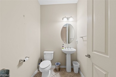 Charming, turnkey furnished Santa Anna townhome situated on a - photo 13