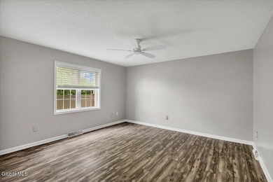 Attention Golfers! Move-In Ready End-Unit Townhouse in - photo 22