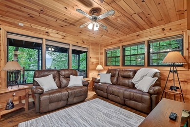 LONG RANGE YEAR-ROUND MOUNTAIN VIEWS, a TRUE LOG CABIN, and - photo 22