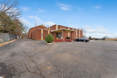 Well-maintained church campus on 14+- acres in a high-traffic