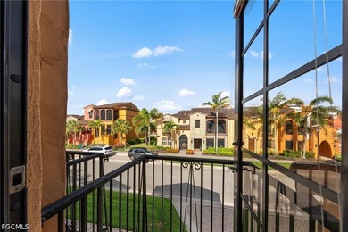 Charming, turnkey furnished Santa Anna townhome situated on a - photo 25