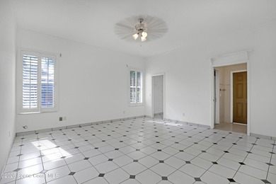 Exceptional value in this custom-built 3,300 sq. ft. concrete - photo 30
