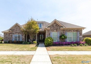 Luxury meets lifestyle in this updated Lake Forest retreat - photo 2