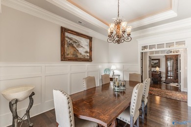 Luxury meets lifestyle in this updated Lake Forest retreat - photo 9