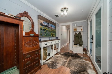 Additional listing photo 2