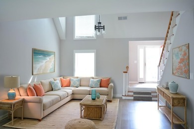 New Reduced Price! Beautifully renovated 1,754 sq ft golf course - photo 2