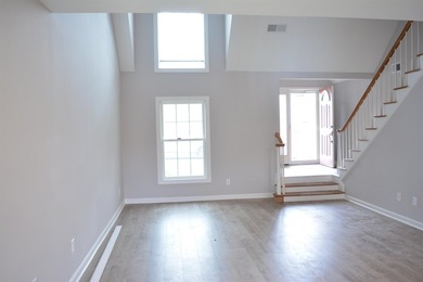 New Reduced Price! Beautifully renovated 1,754 sq ft golf course - photo 5