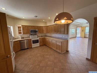 !PRICE REDUCED! Southwest Style, Clean as a whistle, and Move-In - photo 23