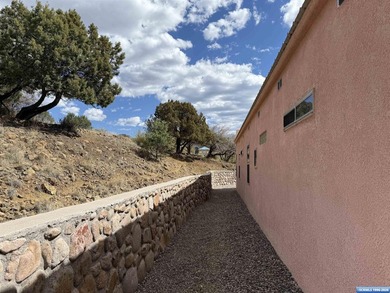 !PRICE REDUCED! Southwest Style, Clean as a whistle, and Move-In - photo 29