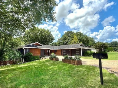 Lake Home For Sale in Rogers, Arkansas