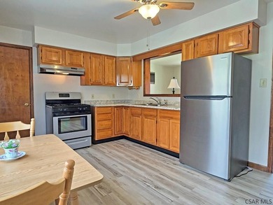 Tucked into the heart of an outdoor paradise, this 3 bedroom, 1 - photo 11