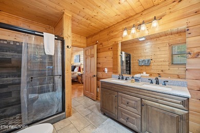 A rare easy-access cabin in the heart of the Smokies -- and a - photo 11