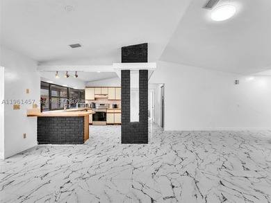Incredible opportunity to own this charming 2 bedroom, 2 - photo 12