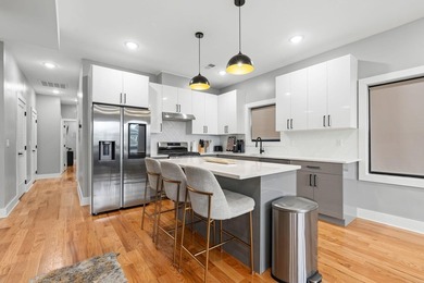 Welcome to this refined 3-bedroom, 2-bathroom home offering - photo 3