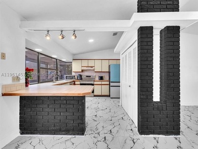 Incredible opportunity to own this charming 2 bedroom, 2 - photo 15