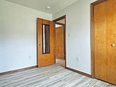 Tucked into the heart of an outdoor paradise, this 3 bedroom, 1 - photo 24