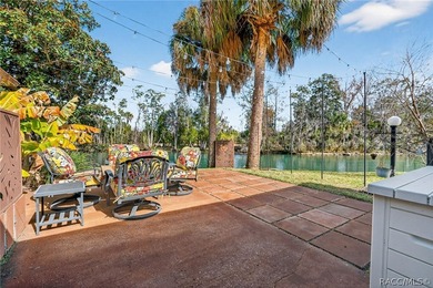 LOCATION LOCATION! A Spacious Waterfront 4 bedroom, 2 bathroom - photo 28