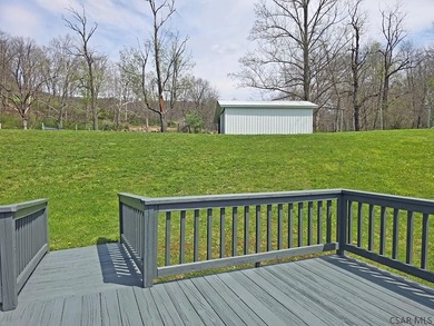 Tucked into the heart of an outdoor paradise, this 3 bedroom, 1 - photo 29