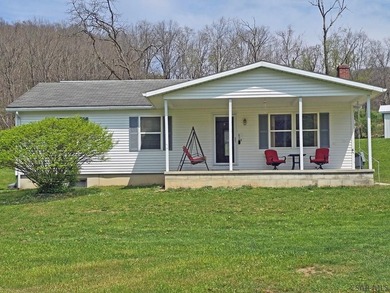 Tucked into the heart of an outdoor paradise, this 3 bedroom, 1 - photo 38