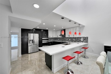 *PRICE REDUCED $101.000!! NOW OFFERED AT $1.299.000. SELLER HAS - photo 4