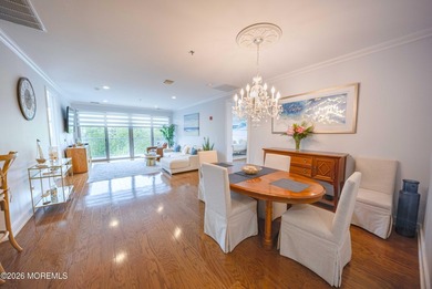 Just in time for summer! Fully renovated. Nothing to do but - photo 1