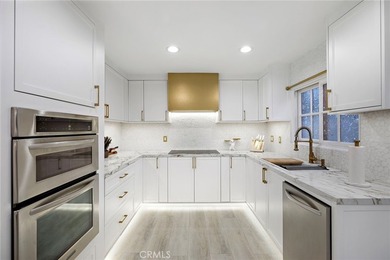 Welcome to modern, resort-style living on Lido Isle. Extensively - photo 11