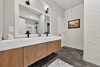 Welcome to one of Lake Blue Ridge's most extraordinary - photo 12
