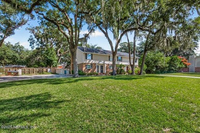 Beautifully remodeled Ortega Oaks condominium! This 2-bedroom, 1 - photo 3