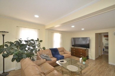 Exceptional Two-Family Home in Prime South Amboy LocationLocated - photo 4