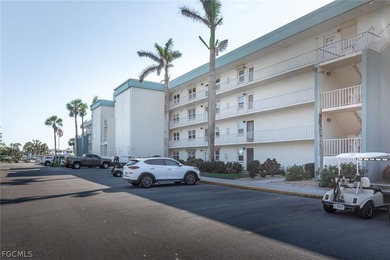 Desirable first floor condo, this spacious unit has over 1100 sq - photo 16