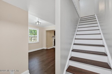 Beautifully remodeled Ortega Oaks condominium! This 2-bedroom, 1 - photo 8