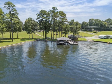 EXTRAORDINARY OPPORTUNITY TO OBTAIN OVER 4 ACRES OF PRIME LEVEL - photo 21